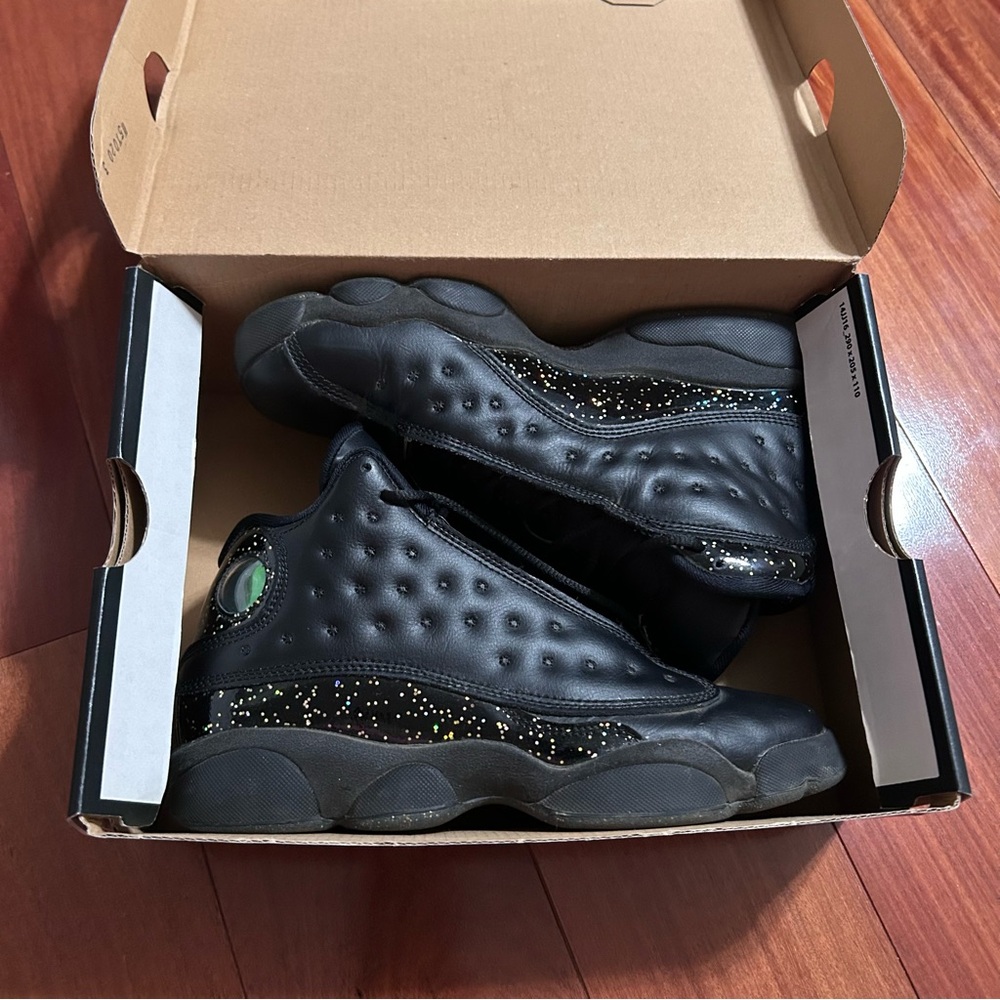 Jordan Kids Black and Gold Sneakers - Picture 2 of 11
